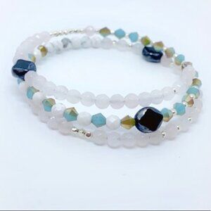 Artisan Chic White Turquoise Stone Rose Bracelet​